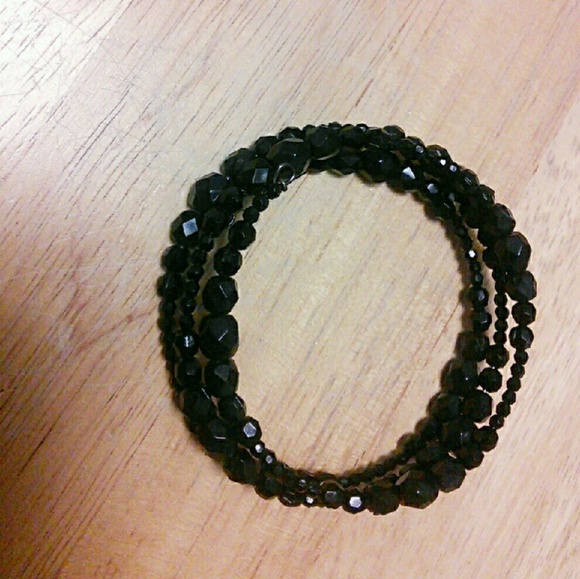 Nwot women's multi strand black bracelet - Picture 2 of 3